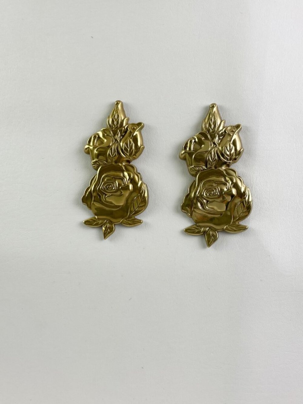 Vintage Brass Floral Rose Drapery Curtain Tieback / Holdback Ornament